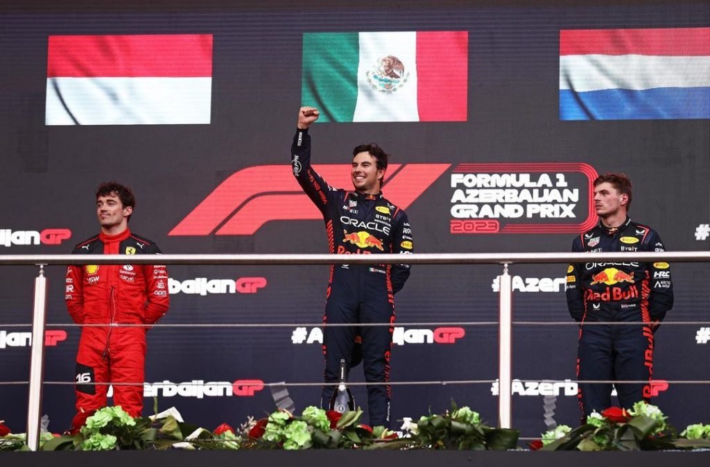 Checo Pérez arrasa en Bakú y envía mensaje claro a Verstappen: ¡voy por el título!
