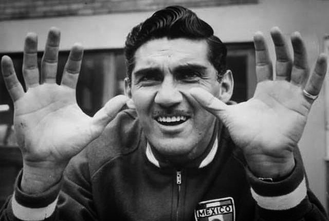 ¡Se fue una leyenda! ‘La Tota’ Carbajal muere a los 93 años