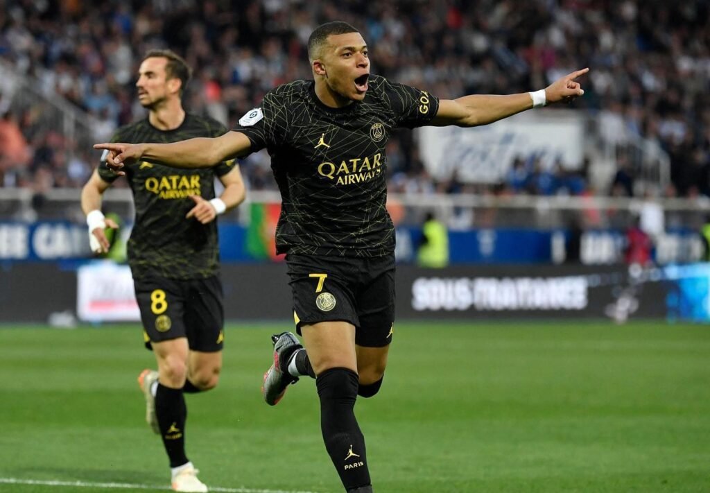 Mbappé desmiente su fichaje, pero… ¿por cuánto tiempo?