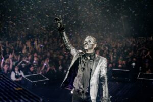 Tobias Forge denuncia a una acosadora que asegura estar comprometida con él